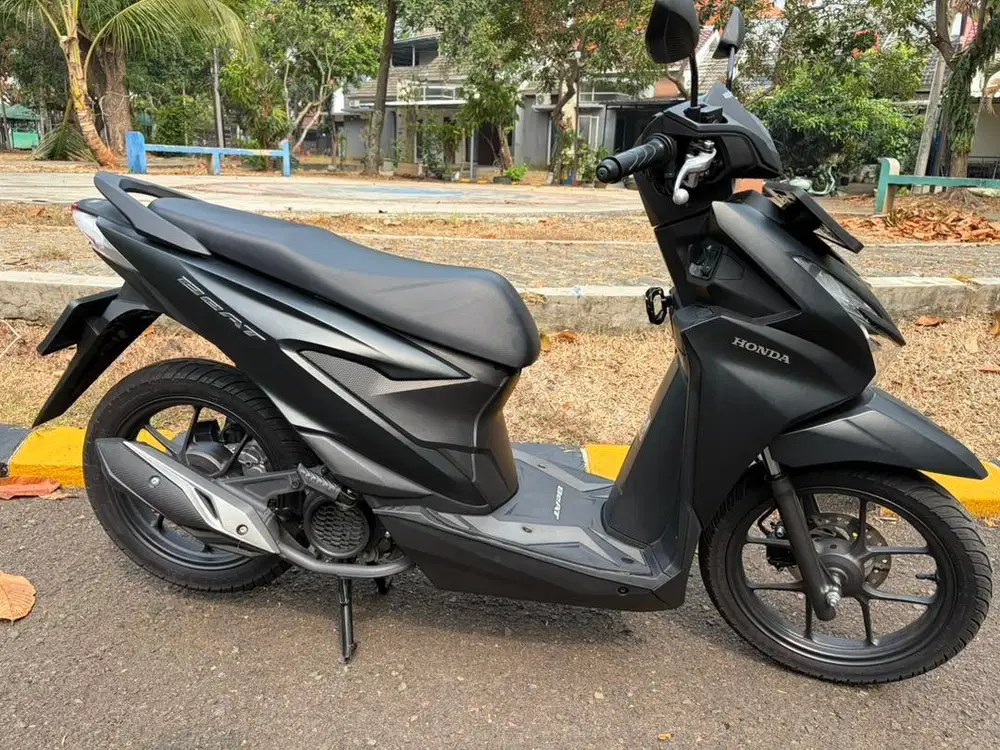 Motor Honda Beat Deluxe CBS ISS 2025 Kondisi Istimewa KM Low