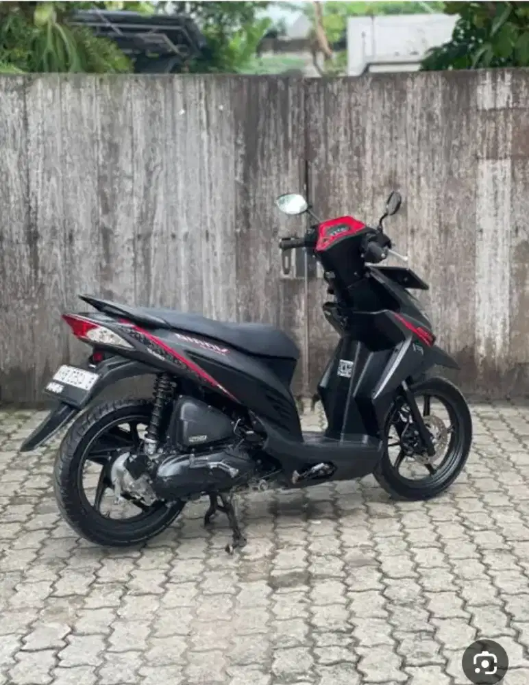Vario 110 legend yg minat tukar guling sama vario 125 led