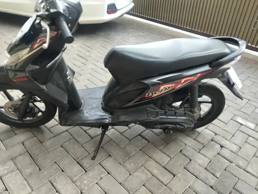 Jual Honda beat karbu 2012 pajak panjang full ori