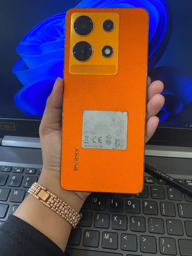 Infinix Note 30 Ram 8+8/256 -Second