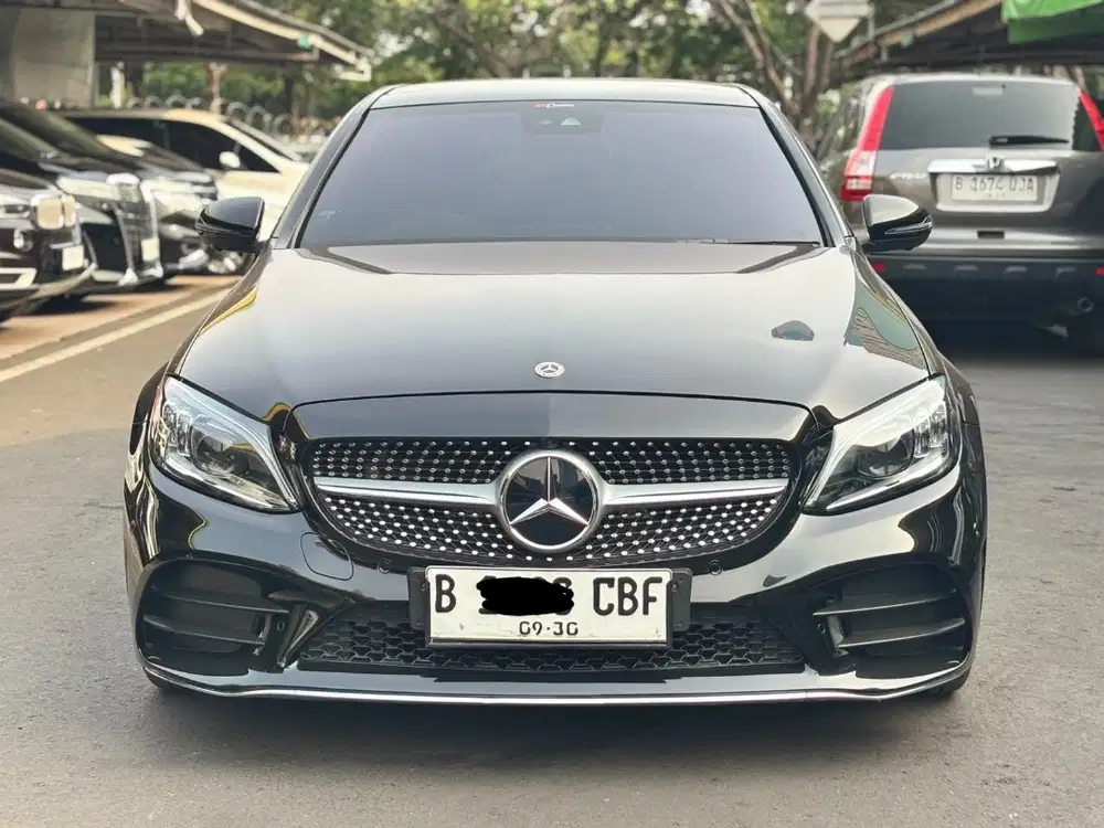 MERCEDES BENZ C300 AMG AT HITAM 2019