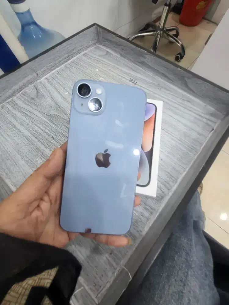 JUAL CEPAT IPHONE 14 PLUS 128GB ALL OPERATOR BH 100 BLUE ( LIKE NEW)