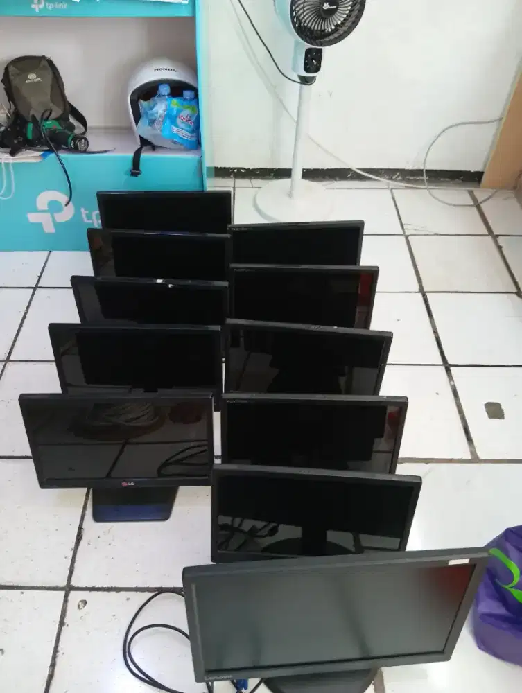 Monitor PC, CCTV merk LG 16 inch