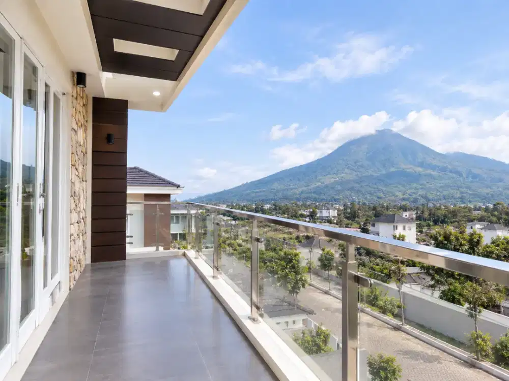 Ready Villa Batu + Kolam dan semua isinya. Di lokasi 1 wisata Batu