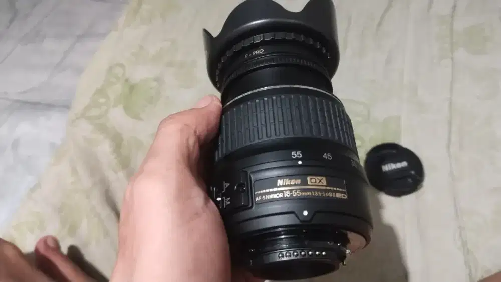 Lensa kit Nikon 18-55 mulus gress