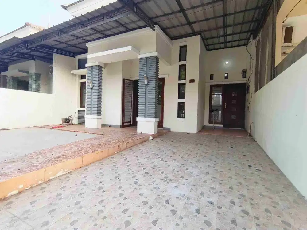 Disewakan Rumah 2 Lantai Sudah Renov di Cluster Aralia Harapan Indah