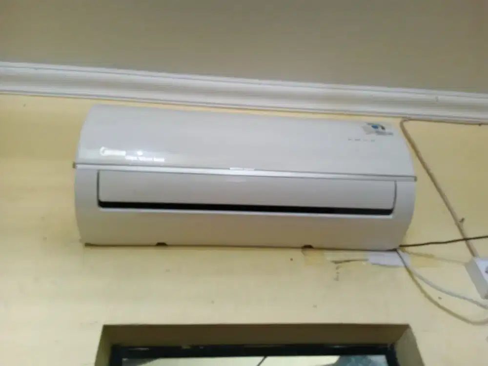 Jual AC merek Midea