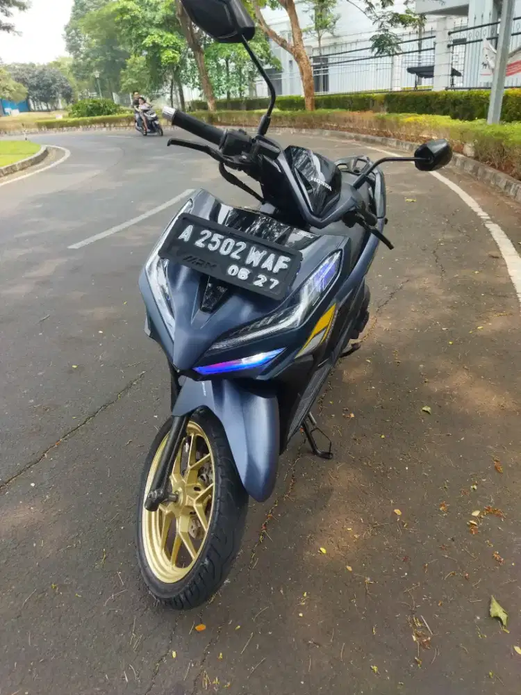 Vario 125 iss 2022.pajak hidup Low kilo meter