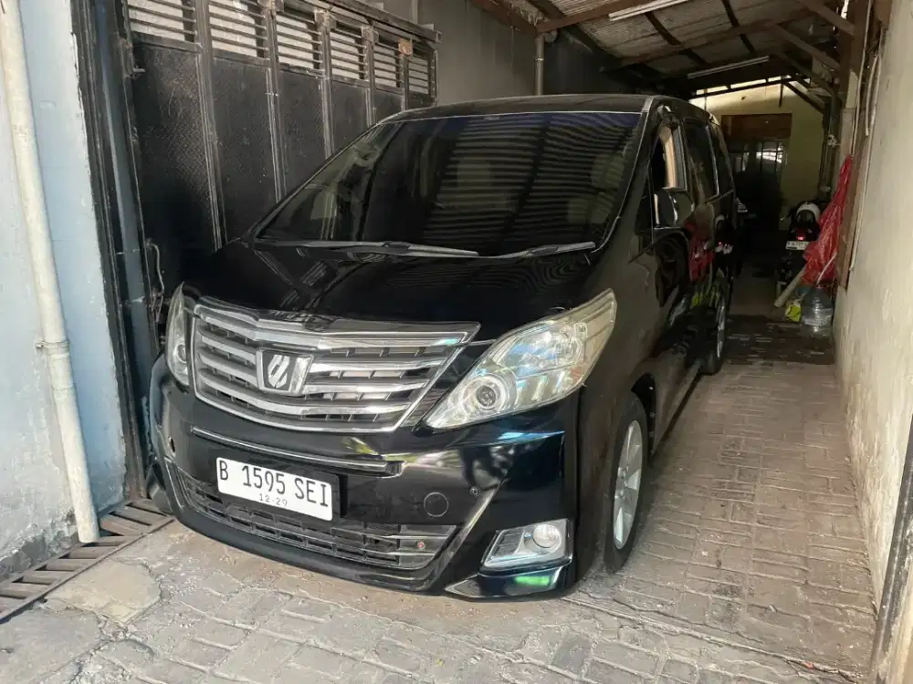 Toyota Alphard 2013 Bensin