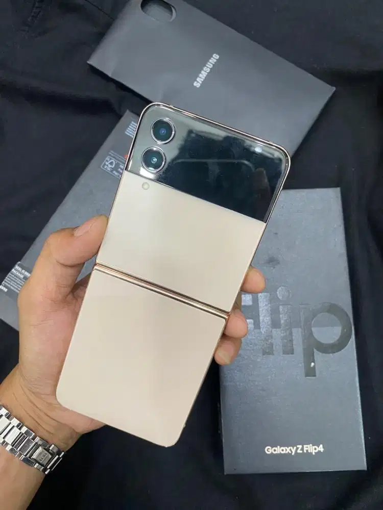 Samsung Galaxy Z Flip4 Ram 8/256GB SEIN