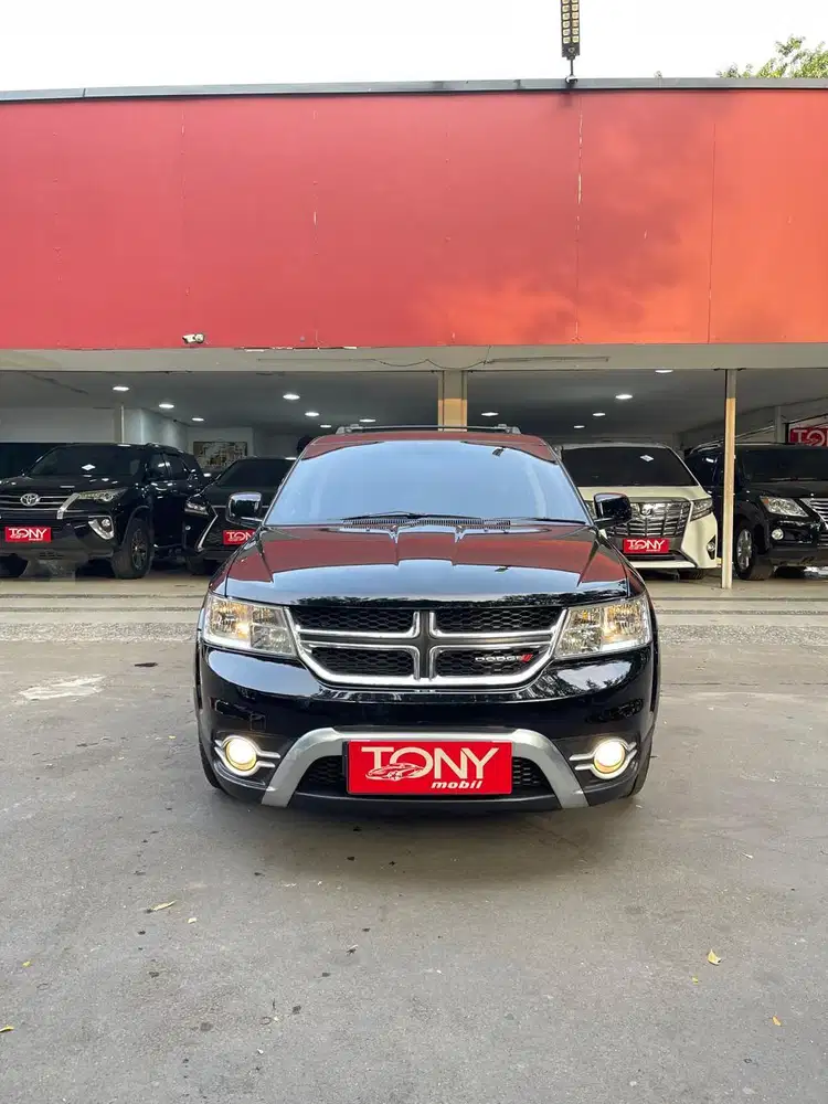 Dodge Journey Platinum SXT AT 2015 Hitam