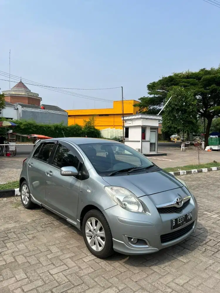 Toyota Yaris 2011 Bensin