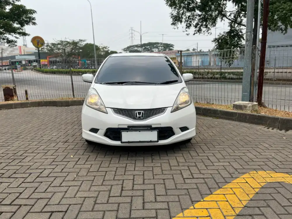 HONDA JAZZ RS 1.5 AT 2009