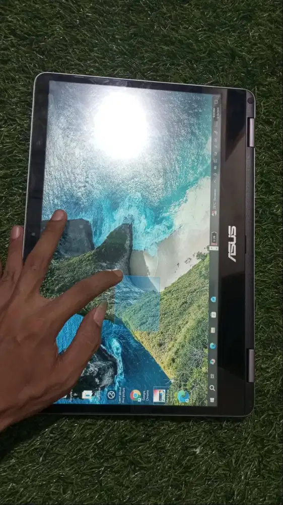 Asus vivobook TP401MAR flip bisa dilipat Proc intel Celeron N4020