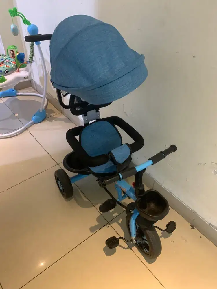 Sepeda roda tiga