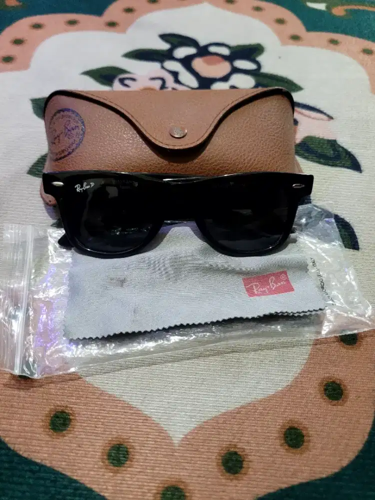 RAYBAN WAYFARER POLARIZED