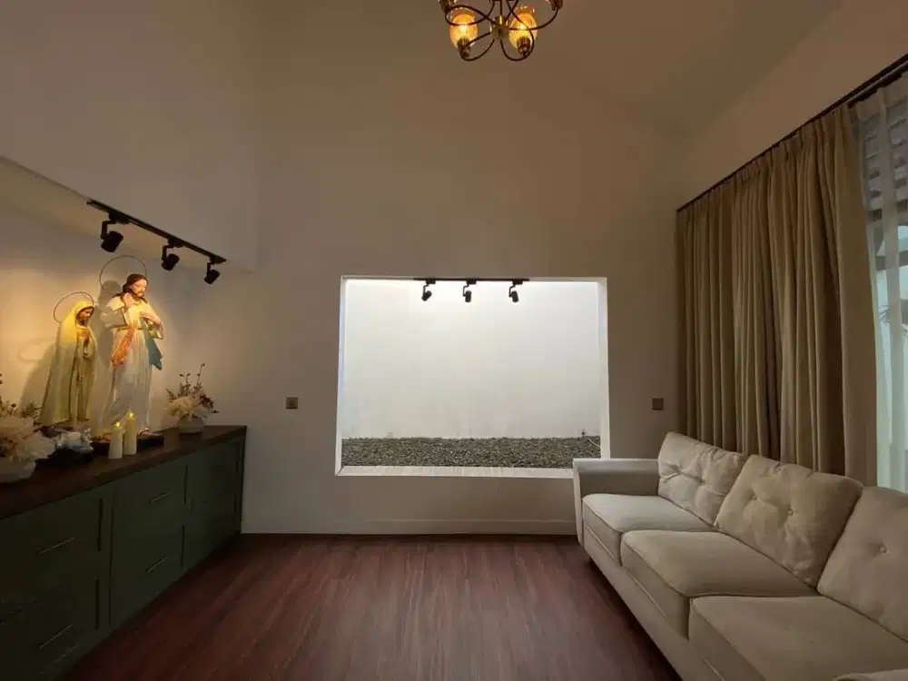 Dijjual Rumah Lux Full Furnished di Kav Dki Meruya, Jakarta Barat