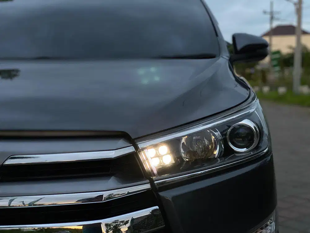 KM 20rb - INNOVA V AT DIESEL 2020 / 2021 KONDISI SEPERTI BARU SOLAR