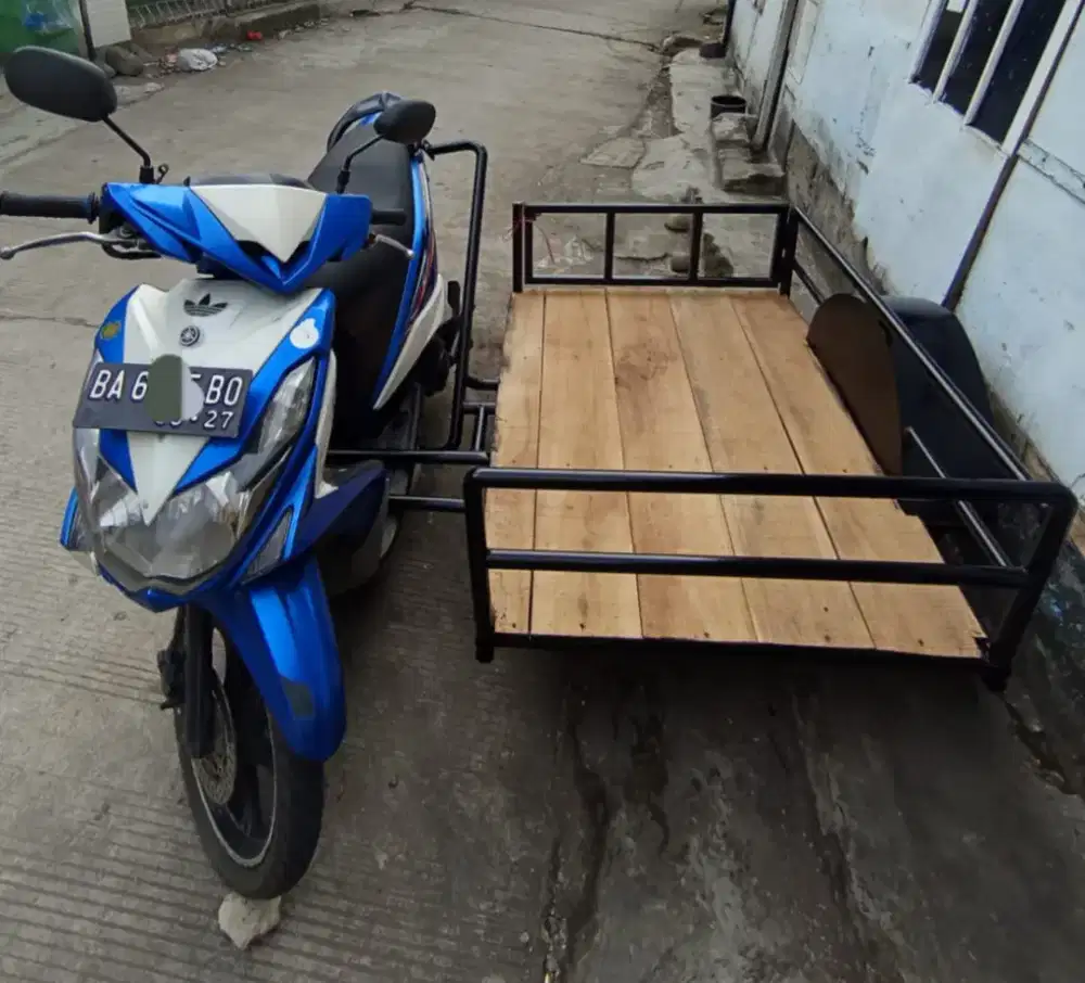 Di jual yamaha xeon 125+becak