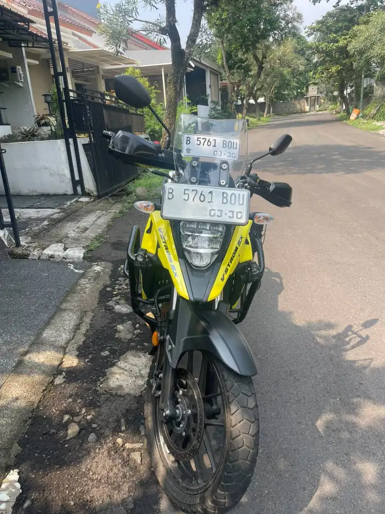 DIJUAL MOTOR SUZUKI VSTROM 2025