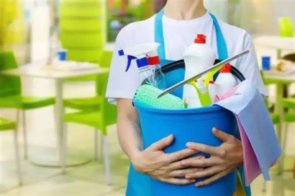 jasa cleaning service toilet kamar mandi  rumah atau kantor