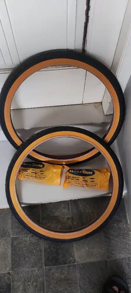Ban Luar dan dalam Sepeda ukuran 20 x 1.75