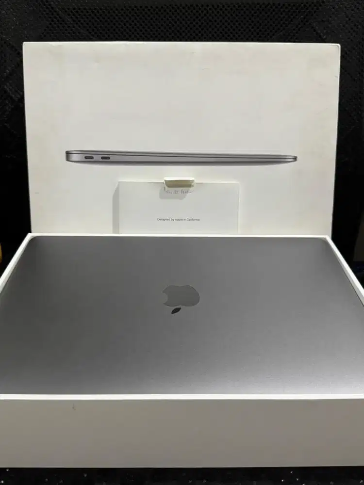 MacBook Air M1 | 8/256GB Space Gray | PA/A Resmi Indo | Fullset Mulus