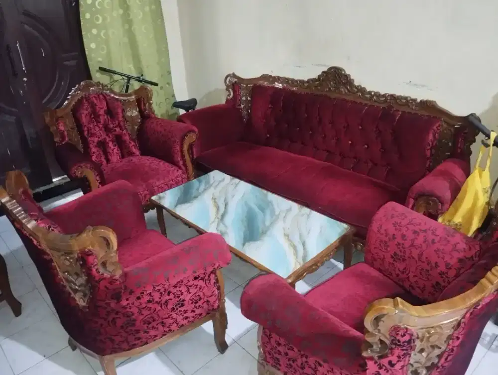Sofa kayu jati ukir