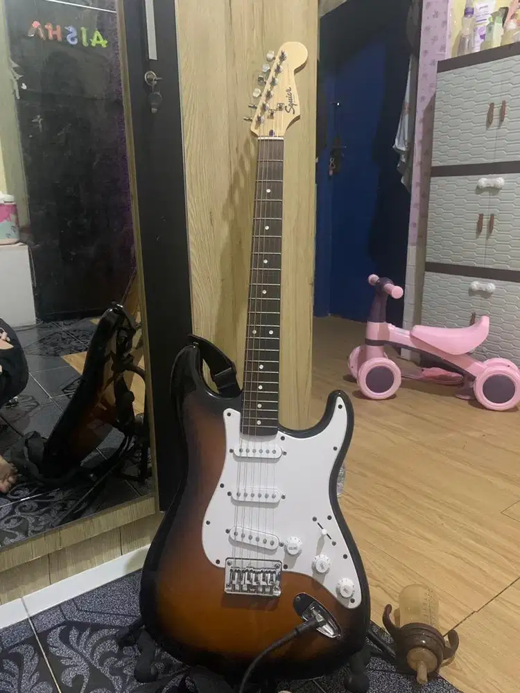 Squier strat borong
