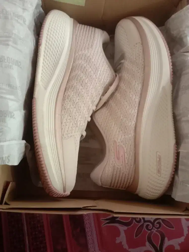 Skechers original woman