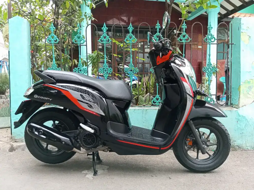 Mulus tidak ada baret bagus terawat orsinil Honda Scoopy 2019