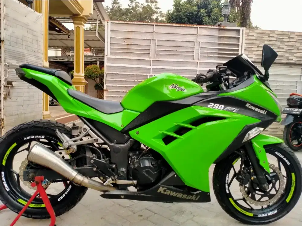Kawasaki Ninja 250cc sehat mesin segel keterangan detail dibawah