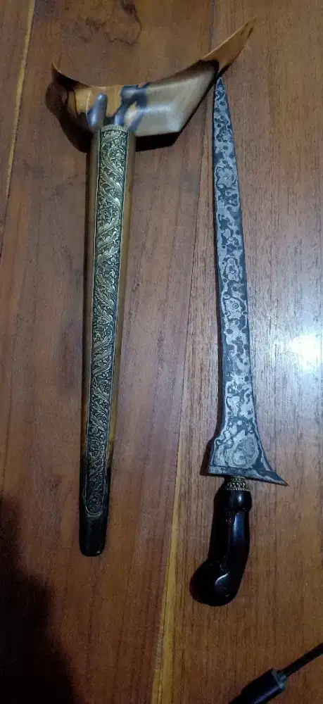 Keris antik Udan Mas sepuh