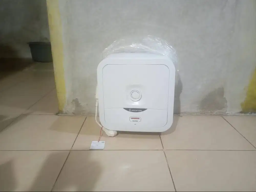 Jual Mesin Pemanas Air/Water Heater Mereak Ariston AN2 B 10L