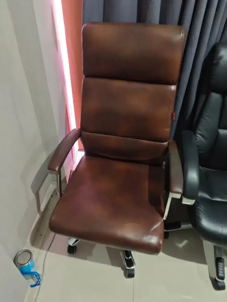ZEUS 7105 Kursi Direktur Premium