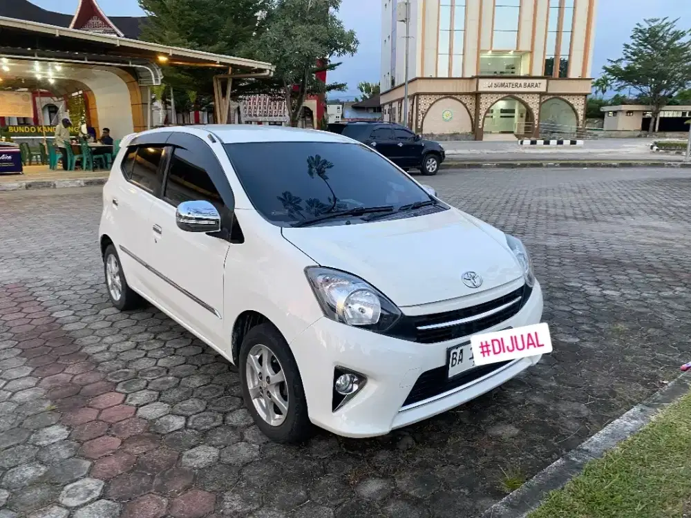 Dijual mobil toyota agya