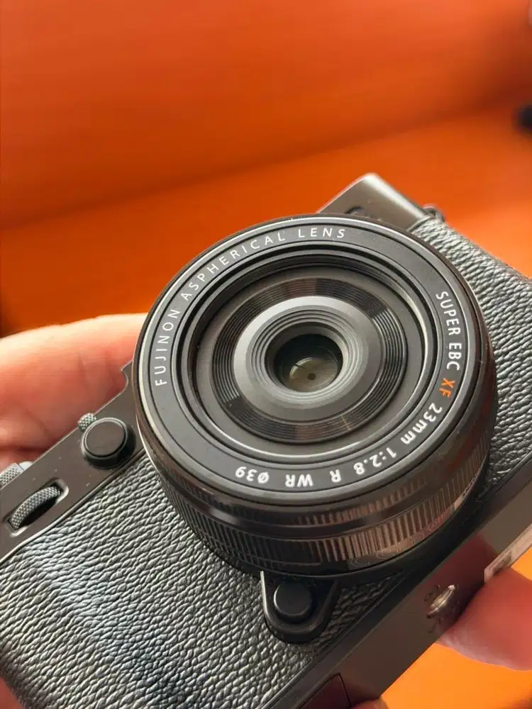 Fujifilm X-E5 Mirrorless camera