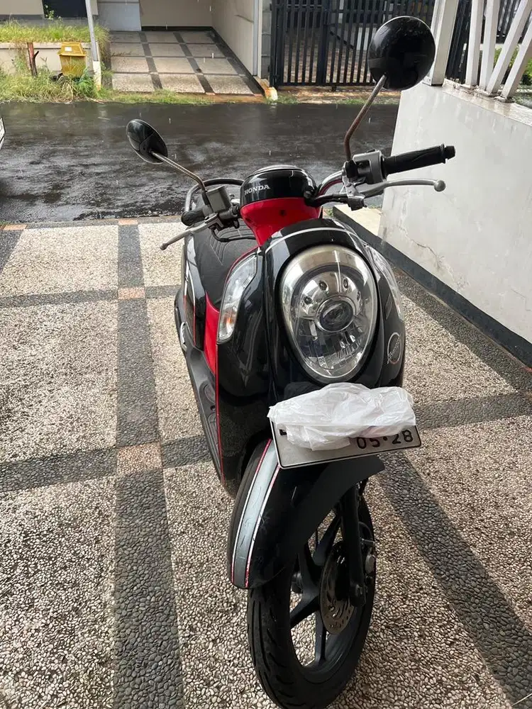 HONDA SCOOPY 2013