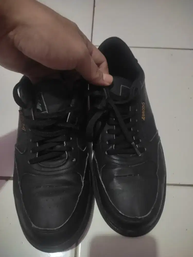 Sepatu Brodo Calcio