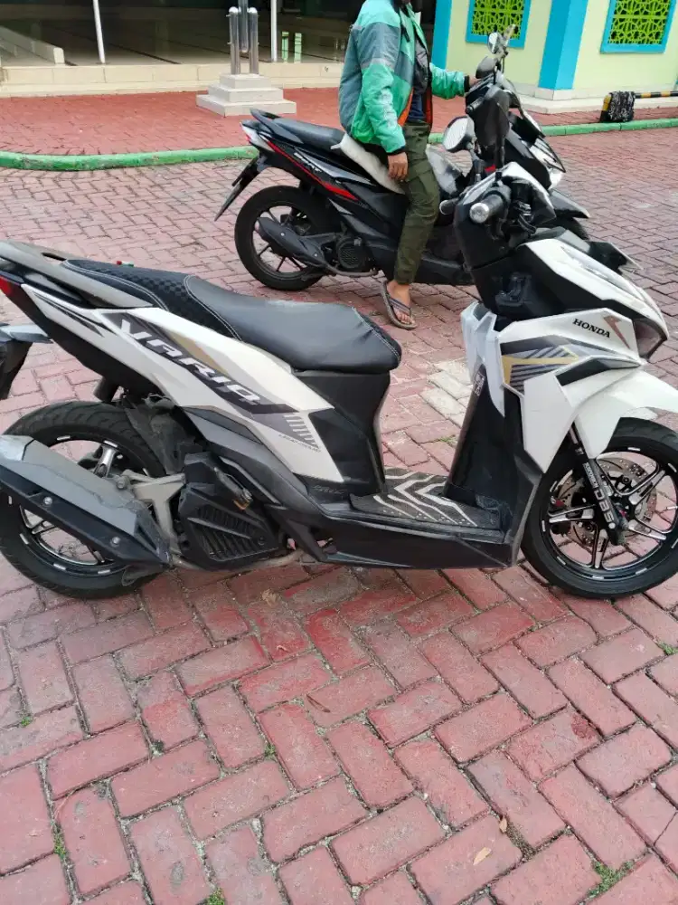 Jual Vario 125 Gen 2 Keyless