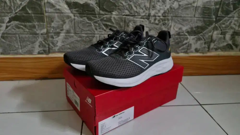 New Balance 460v4 Grey