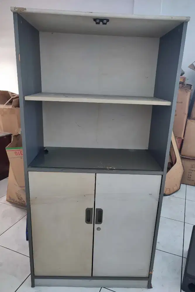 Lemari serbaguna