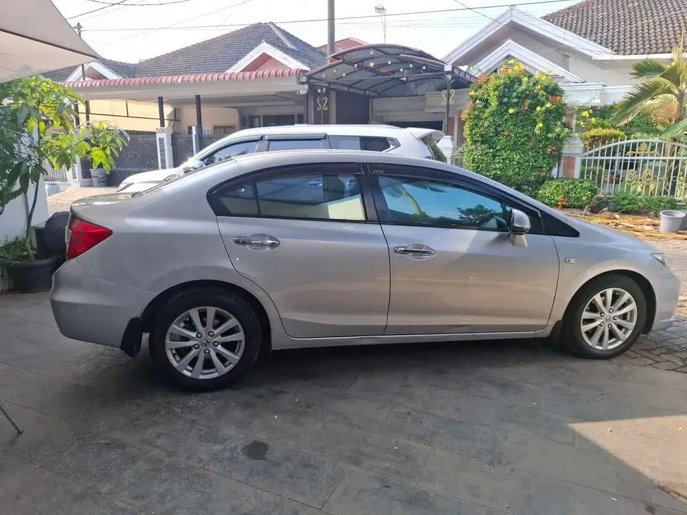 Honda Civic 2013 Bensin