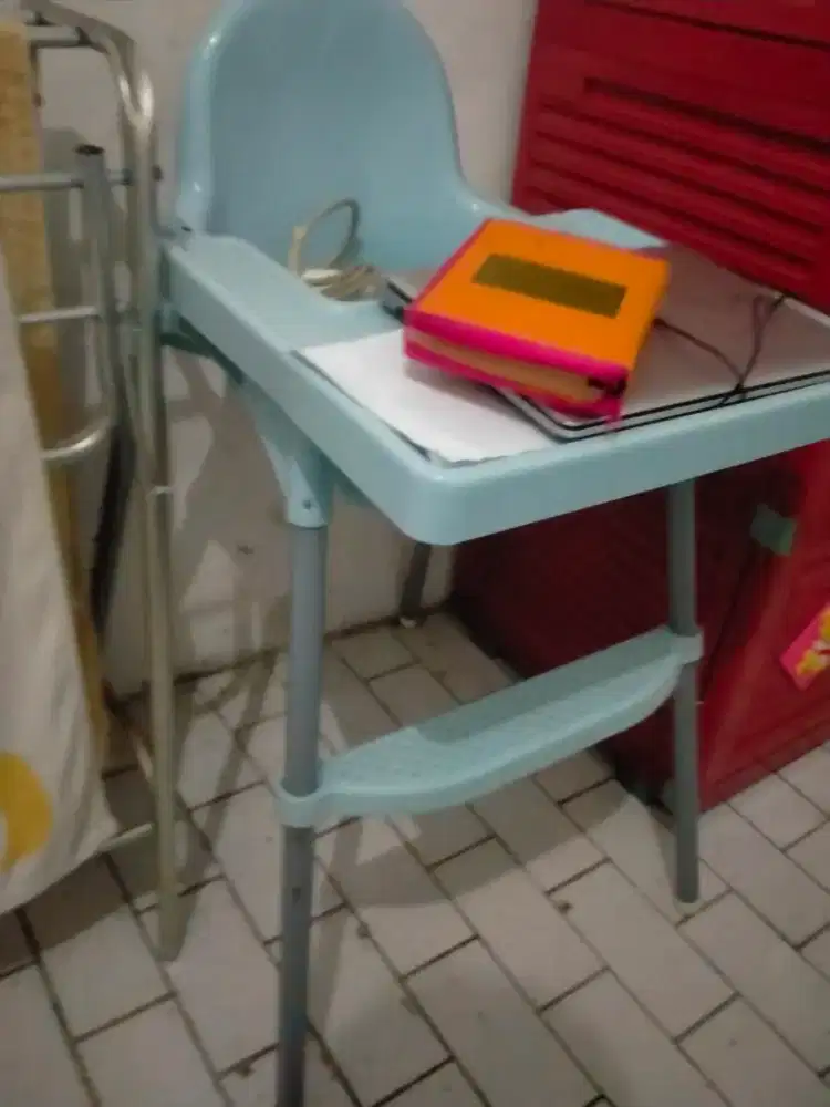 Tempat makan anak