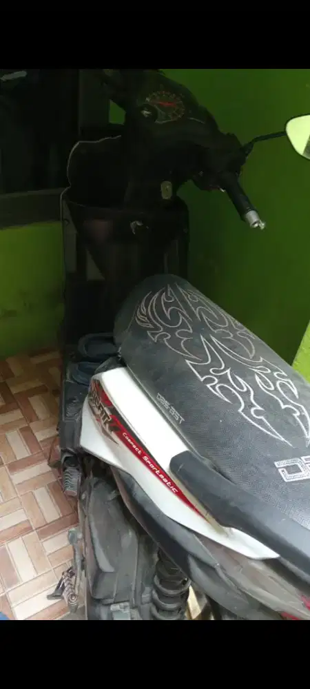 Di jual  Honda beat  fi . Ss lengkap