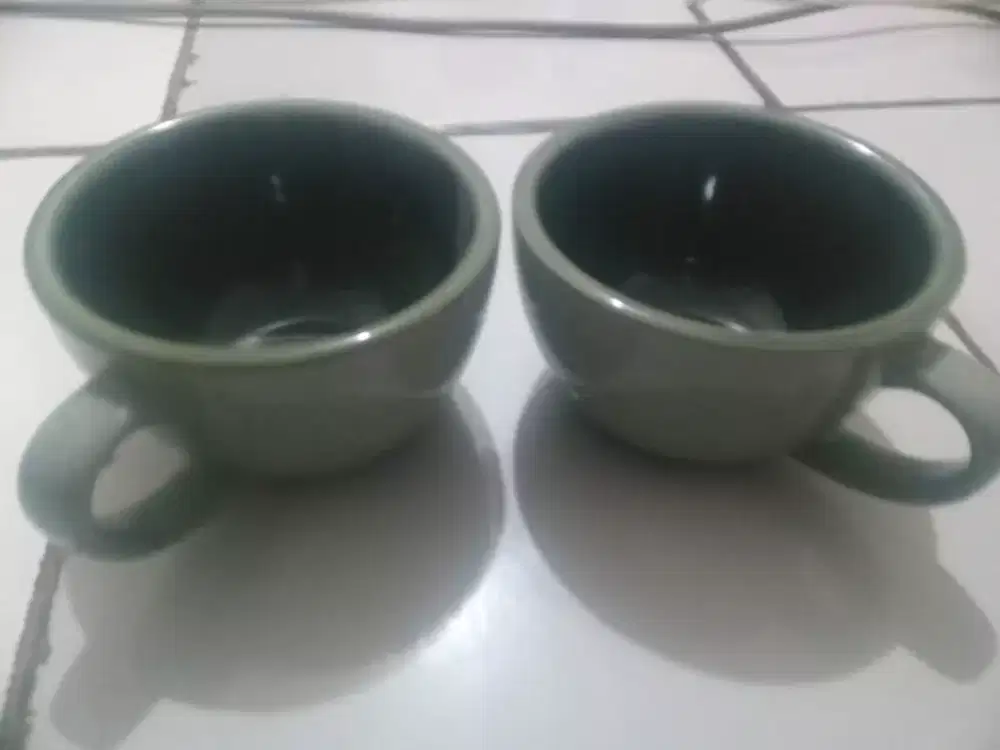 Gelas keramik tebal
