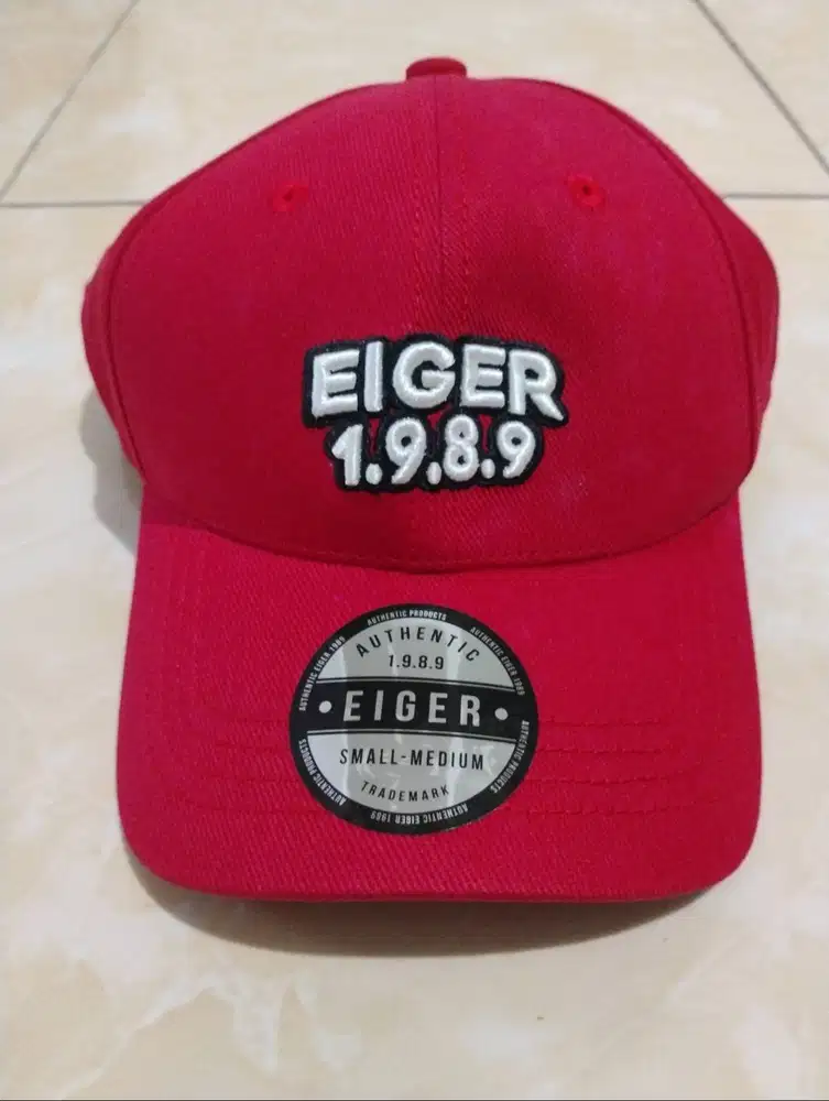 Topi Eiger Agamotto