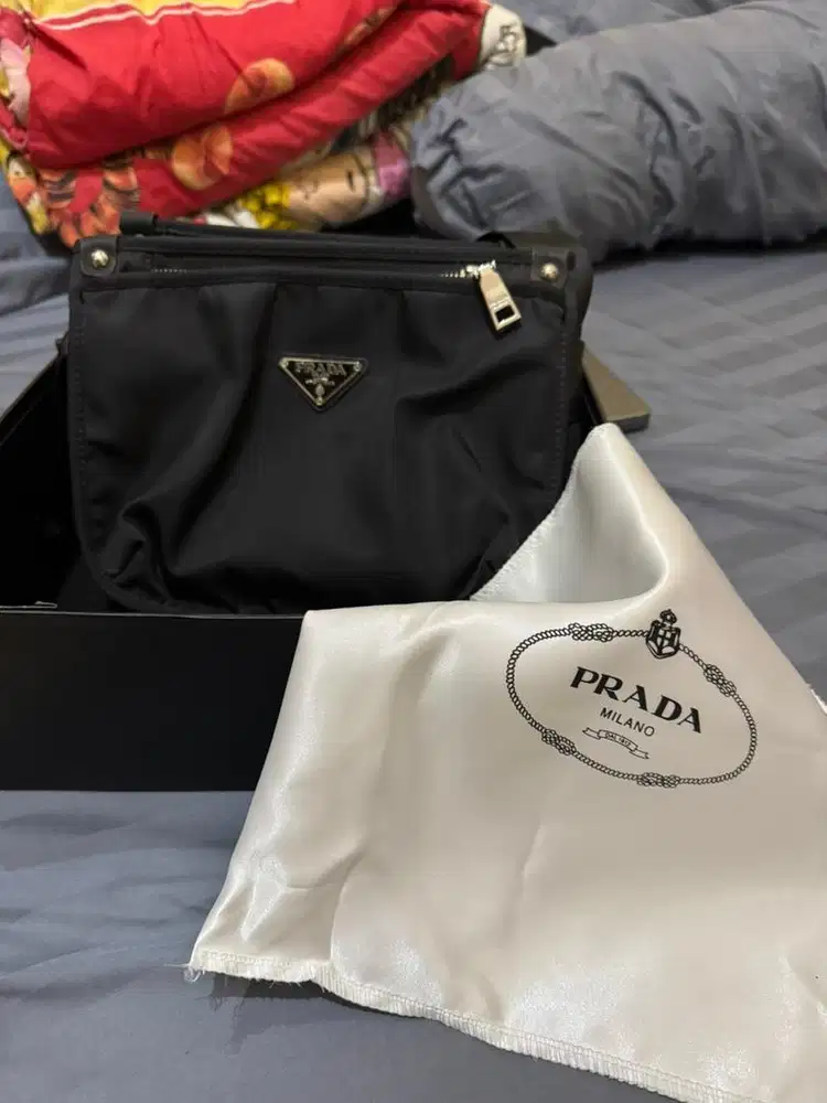 Tas Prada Re-Nylon multipochette Messenger
