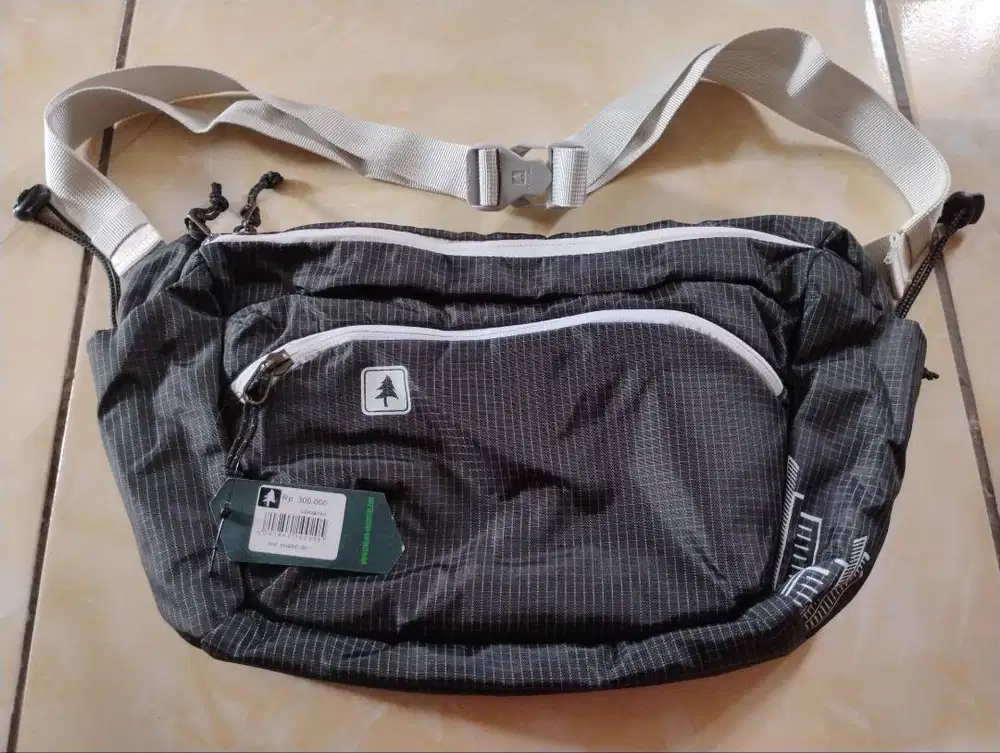 Tas selempang Consina Shard
