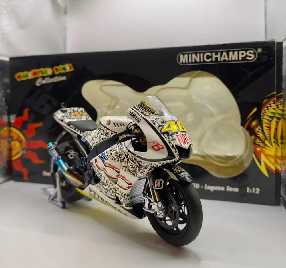 Minichamps Valentino Rossi MotoGP 2010 Fiat Yamaha Team 1:1Laguna Seca
